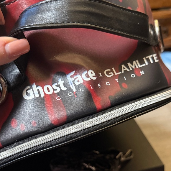 Glamlite Ghostface Collab Makeup Bag Holligram Crossbody - Picture 4 of 11